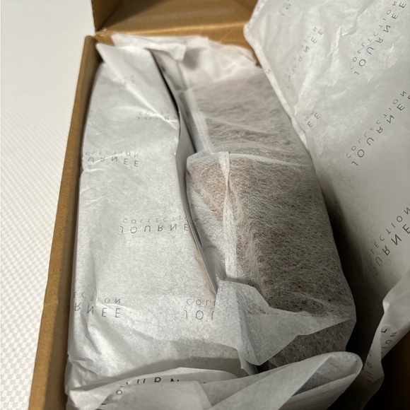 New Journee Collection Halsey Moc Toe Perforated Loafer Women’s Size: 8 - Picture 11 of 12